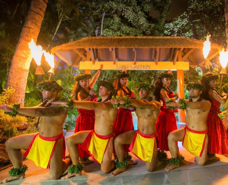 Polynesian cultural performance