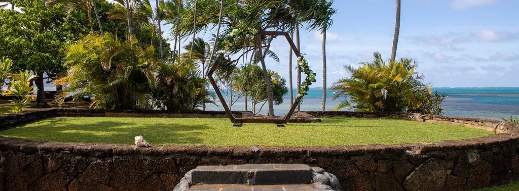 Oceanfront Hawaiian wedding venue